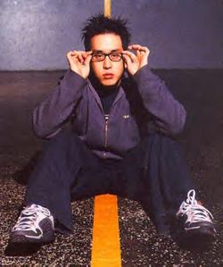 JOE HAHN